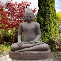 Buddha sitzend aus Naturstein - Junko von Gartentraum.de