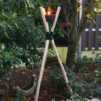 Dekorative Gartenfackel aus Holz inklusive Kerze - Tiare / Set klein & groß Dekorative Gartenfackel aus Holz inklusive Kerze - Tiare / Set klein & groß von Gartentraum.de