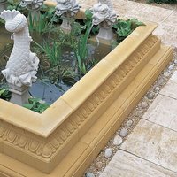 Garten Brunnen Umrandung eckig Stein - Fontano Plaza / Portland weiß / 330x264cm von Gartentraum.de