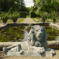 Garten Löwenskulptur aus Steinguss - Leonard / Antikgrau von Gartentraum.de