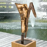 Gartenskulptur eines Bronze Pfluges - limitierte Edition - La Charrue Angélique 1 von Gartentraum.de