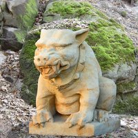 Grimmiger Gargoyle Figur mit Hund - Rex / Antikgrau von Gartentraum.de