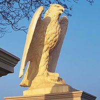 Große Adler Steinskulptur - Caelus / Terrakotta von Gartentraum.de