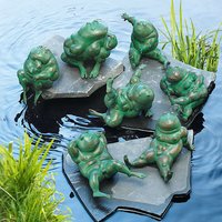 Grüne Bronze Tierfiguren - Set aus 7 Fröschen - Frösche Set von Gartentraum.de