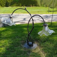 Handgefertigte Gartenleuchte in Blütenform aus Schmiedebronze & Glas - Floroso von Gartentraum.de