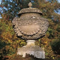 Historische Stein Kreuzblume - Bagrat / Portland weiß von Gartentraum.de