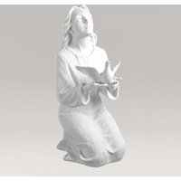 Kniende Gartenfigur Madonna mit Taube - Marmorguss - Madonna Columba von Gartentraum.de