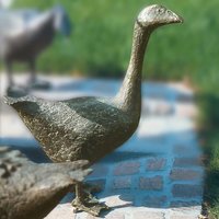 Künstlerfigur Gans aus Bronze in limitierter Edition - Gans Kopf hochgereckt von Gartentraum.de