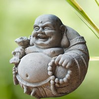 Lachender Buddha Figur aus Stein - Samanta / Antikgrau von Gartentraum.de