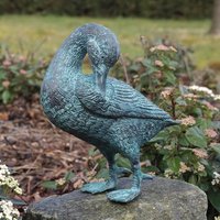 Lebengroße Bronze Entenfigur als Gartendeko - Putzende Ente von Gartentraum.de