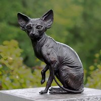Lebensgroße Katzenskulptur einer Nacktkatze sitzend aus Bronze - Sphinxkatze Rero von Gartentraum.de