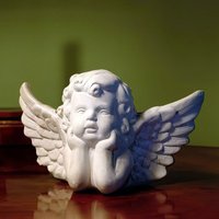 Liegender Engel mit weiten Flügeln - kleine Steinguss Dekofigur - Zino / Olimpia von Gartentraum.de