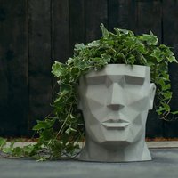 Mann Kopf Blumentopf aus Beton - modern - Apollo Design - Moholy / 22x19x23cm (HxBxT) / ohne Farbe von Gartentraum.de