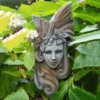 Moderne venezianische Maske als Gartenfigur inkl. Ständer - Levante / Rosteffekt von Gartentraum.de