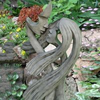Romantische Steinguss Skulptur für den Garten - Liara / Antikgrau von Gartentraum.de