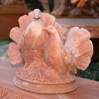 Schöne Terrakotta Skulptur Taubenpaar - Paio Sordi von Gartentraum.de