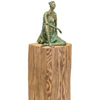 Sitzende Frau - limitierte Bronzekunst mit Sockel - Marie von Gartentraum.de