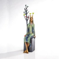 Sitzende Prinzessin mit Baum - limitierte Bronzeskuklptur - Princess Sitzende Prinzessin mit Baum - limitierte Bronzeskuklptur - Princess von Gartentraum.de
