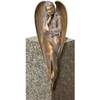 Sitzender Bronzeengel aus Traditionshandwerk - Angelo Liberta / Bronze Patina Wachsguss von Gartentraum.de