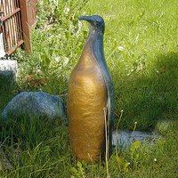 Stehende Bronze Pinguinfigur aus limitierter Edition - Pinguin von Gartentraum.de