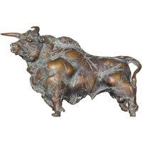 Stehende Bullenfigur aus limiterter Bronze mit Patina - Stolzer Stier von Gartentraum.de