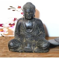 Stilvoller Buddha aus Steinguss Antik Finish / 30 cm von Gartentraum.de