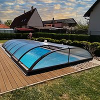 Vormontierte flache Poolabdeckung - Aluminium & Polycarbonat - mit Seitentür - abschließbar - Galaxyit / 80x642x390cm  (HxBxT) / Anthrazit von Gartentraum.de