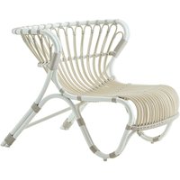Weißer Loungechair mit Rückenlehne aus Alu-Rattan - Loungesessel Minja / Coffee von Gartentraum.de
