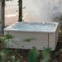 XXL Outdoor Spa Pool für hohen Wellness Komfort - Gyasi von Gartentraum.de