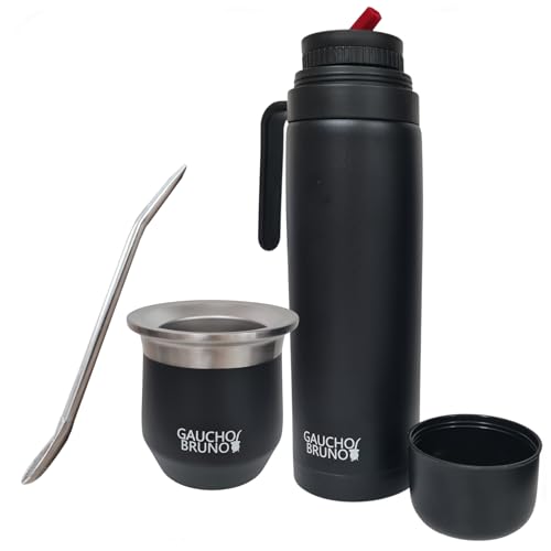 Thermo-Mate aus Edelstahl zum Yerba Mate | Leicht zu reinigen | Hält die Temperatur des Getränks aufrecht | Mit Bombilla | und 1-Liter-Flasche mit ikonischem „Pico Cebador“ Präzisionsauslauf Thermo-Mate aus Edelstahl zum Yerba Mate | Leicht zu reinigen | Hält die Temperatur des Getränks aufrecht | Mit Bombilla | und 1-Liter-Flasche mit ikonischem „Pico Cebador“ Präzisionsauslauf von Gaucho Bruno