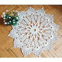 Gehäkelter Teppich 100cm Boho Shabby Tischdecke von Gebeya