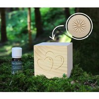 Herzen Zirbenwürfel Set Mit Tropfstruktur Und Bio Zirben-Öl | 10Ml von GebruederHolz