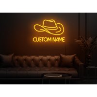 Cowboyhut Mit Namensschild, Neonschild, Schild, Cowboy Led Zeichen, Lichtschild, Hut Wandkunst von GelatoStore