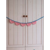 Wimpelkette Aus Stoff - Mit Liebe Genäht Wunderschöne Dekoration Für Den Kindergeburtstag Kinderzimmer & Co Wimpelkette Aus Stoff - Mit Liebe Genäht Wunderschöne Dekoration Für Den Kindergeburtstag Kinderzimmer & Co von GelberKnopf