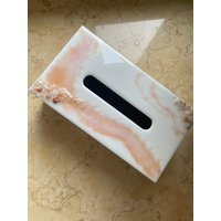 Taschentuchbox Kosmetiktücherbox Tissue Resinkunst Wohndeko Bad Accessoires | Ko-1001 von Gelihomedesign