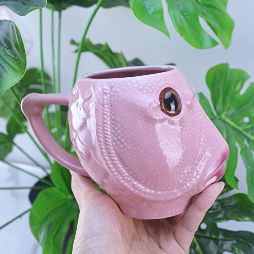 Keramik Lustige Fischkopf Wasserbecher Tasse Kopfbedeckung Grüner Kopf Monster mit Edelstahl Löffel Weihnachten Halloween Neujahr Geschenk (Rosa mit Löffel) von Generic