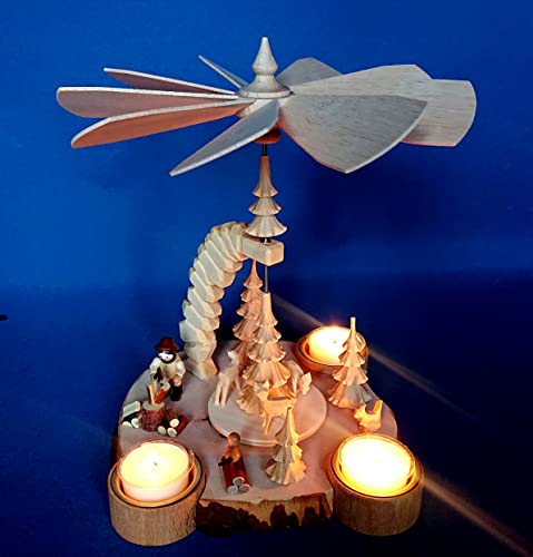 Kunststube Marienberg - Teelicht - Pyramide geschnitzt - Baumscheibe mit Waldmotiv, Tieren und Holzhacker - Handarbeit aus dem Erzgebirge von Generic