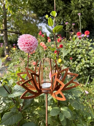 Windlicht auf Stab, Lotus Gartenfackel aus Corten-Stahl, Garten Deko Stecker, Laterne von Generic