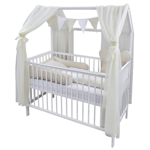 Baby Delux Babybett Komplett Set Hausbett 60x120 cm weiß Rausfallschutz Kinderbett Matratze Bettwäsche Deko Set (Chiffonhimmel, Beige Musselin Waffelpique) von Generisch