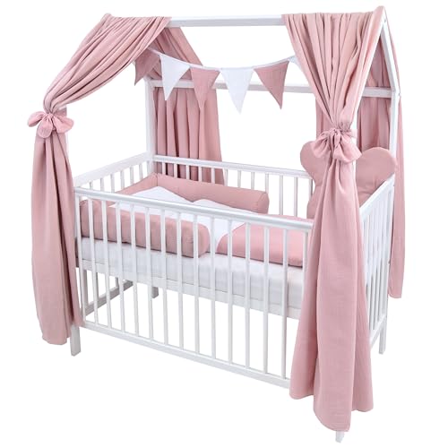 Baby Delux Babybett Komplett Set Hausbett 60x120 cm weiß Rausfallschutz Kinderbett Matratze Bettwäsche Deko Set (Musselin Himmel, Rosa Musselin Waffelpique) von Generisch