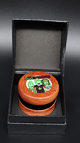 BudBuddies Premium Grinder Crusher Mühle für Gewürze,Spice,Kräuter,Herb,Kaffee mit Pollen Scraper und Pinsel -Holz und Metall - 4 Teiliges - Diamantförmige Zähne - kein verklemmen (1) von Generisch