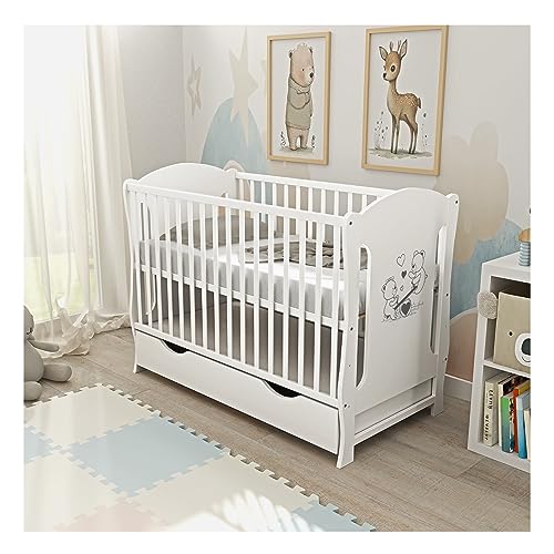 Generisch Baby Delux Babybett 60x120 Kinderbett umbaubar zum Juniorbett weiß mit Schublade und Aloe Vera Matratze höhenverstellbar mit Schlupfsprossen (Lia weiß) von Generisch