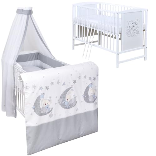 Generisch Baby Delux Babybett Komplett Set Kinderbett Mia weiß 120x60 Bettset mit Stickerei Matratze (Sleeping Friends grau) von Generisch