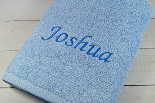 Handtuch mit Namen Bestickt Duschtuch Geschenk Badetuch 500 g/m2 (Hellblau, 50 x 100 cm) von Generisch