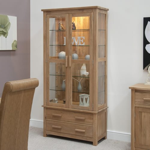 Moderne Vitrine aus Eichenglas mit LED-Beleuchtung Moderne Vitrine aus Eichenglas mit LED-Beleuchtung von Generisch