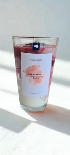 MucizeGifty Iced Strawberry Latte Duftkerze – Fruchtig-süßer Duft nach Erdbeere & Sahne – Handgemacht im Glas – 330ml Soja-/Gelwachs MucizeGifty Iced Strawberry Latte Duftkerze – Fruchtig-süßer Duft nach Erdbeere & Sahne – Handgemacht im Glas – 330ml Soja-/Gelwachs von Generisch