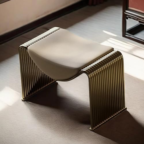 Ottomane Bank mit Stauraum – PU-Leder-Fußhocker Schuhbank, Bett-End-Hocker | Rechteckiger Aufbewahrungs-Ottomane mit Nietendekoration, unterstützt 150 kg – für Schlafzimmer, Wohnzimmer, Flur (Gold) von Generisch