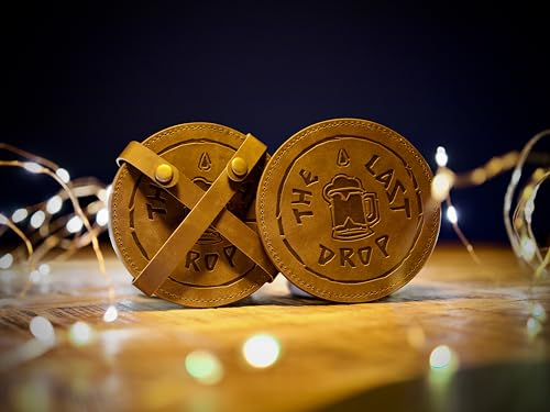 The Last Drop Arcane-Inspired Faux Leather Coasters – Set of 4 Vegan, Vintage Brown Debossed Drink Coasters in Faux Leather Wraps with Brass Accents, for League of Legends Fans von Generisch