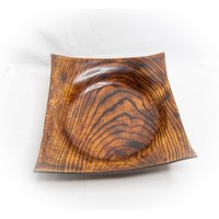 Freiform Handgeschnitzte Eckige Holz Gedrechselte Farbige Schrittholzplatte Schale 1779 Aus Eiche von Genewoodconcepts