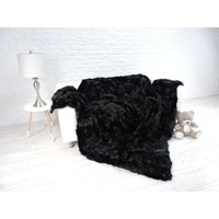 Luxus Echtfell Decke, Königsfelldecke, Reichhaltiges Schwarzes Biberfell, Patchworkfell, Echtfelldecke, Glamour Dekor, Boho Fellteppich, Sofawurf 331 von GenuineSheepskin